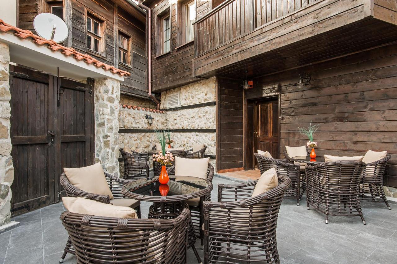 Effect Boutique Azzura - Adults Only 3*